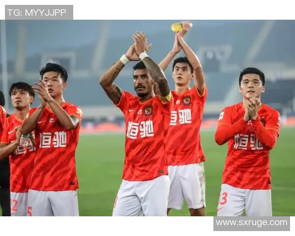 中超激战上港迎战泰达首发阵容揭晓精彩对决即将上演 中超激战上港迎战泰达首发阵容揭晓精彩对决即将上演