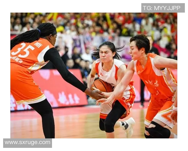 八一女篮迎战浙江队决战WCBA赛场展现巾帼风采 八一女篮迎战浙江队决战WCBA赛场展现巾帼风采