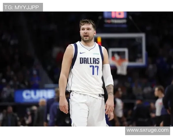 东契奇狂砍73分刷新现役得分纪录独行侠成功终结太阳的11连胜之路 东契奇狂砍73分刷新现役得分纪录独行侠成功终结太阳的11连胜之路