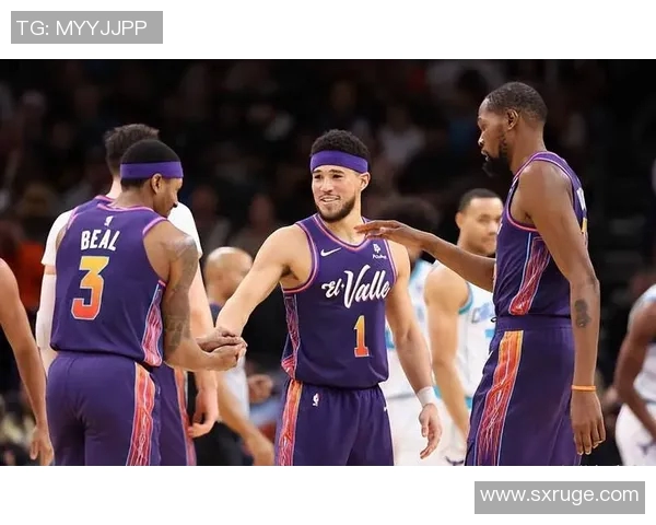 德文布克领衔太阳队崛起之路展现篮球天赋与领导力 德文布克领衔太阳队崛起之路展现篮球天赋与领导力