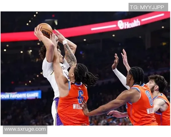 湖人对决雷霆精彩直播回顾球迷热情高涨全场沸腾 湖人对决雷霆精彩直播回顾球迷热情高涨全场沸腾