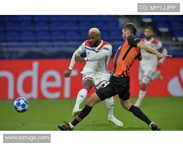 萨迪纳摩与费伦茨激战正酣谁能在这场较量中脱颖而出 萨迪纳摩与费伦茨激战正酣谁能在这场较量中脱颖而出